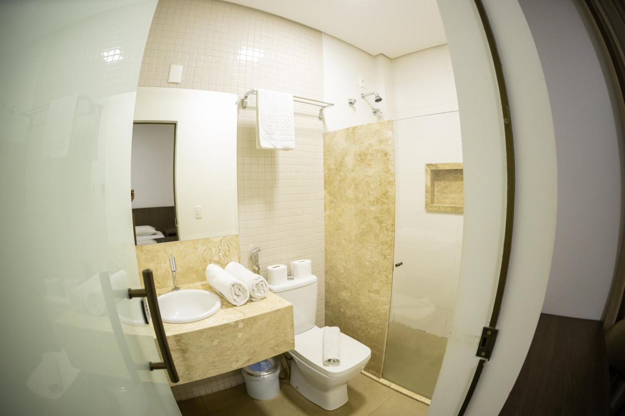 Brii Hotel Araguaina Bagian luar foto