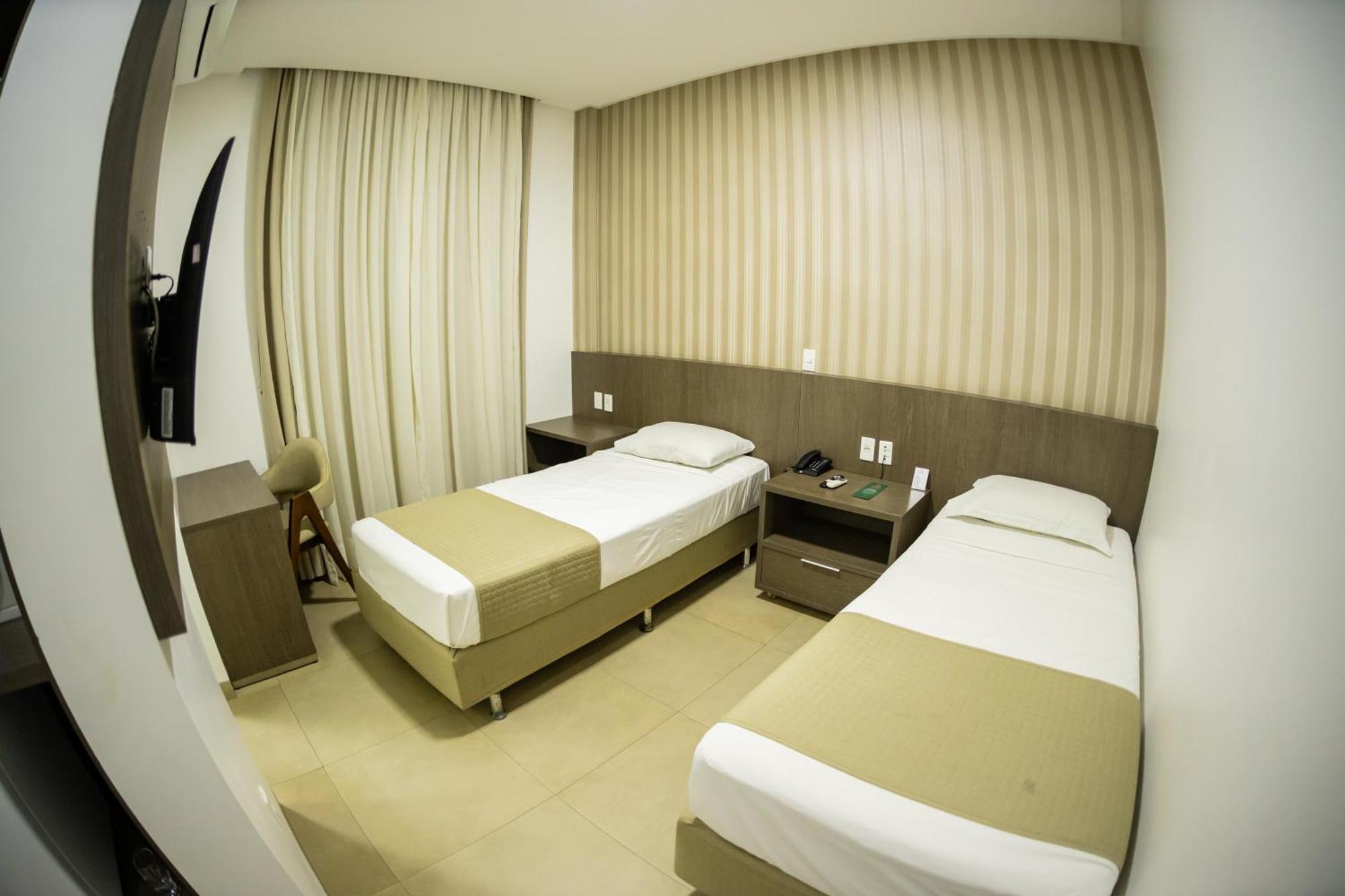 Brii Hotel Araguaina Bagian luar foto