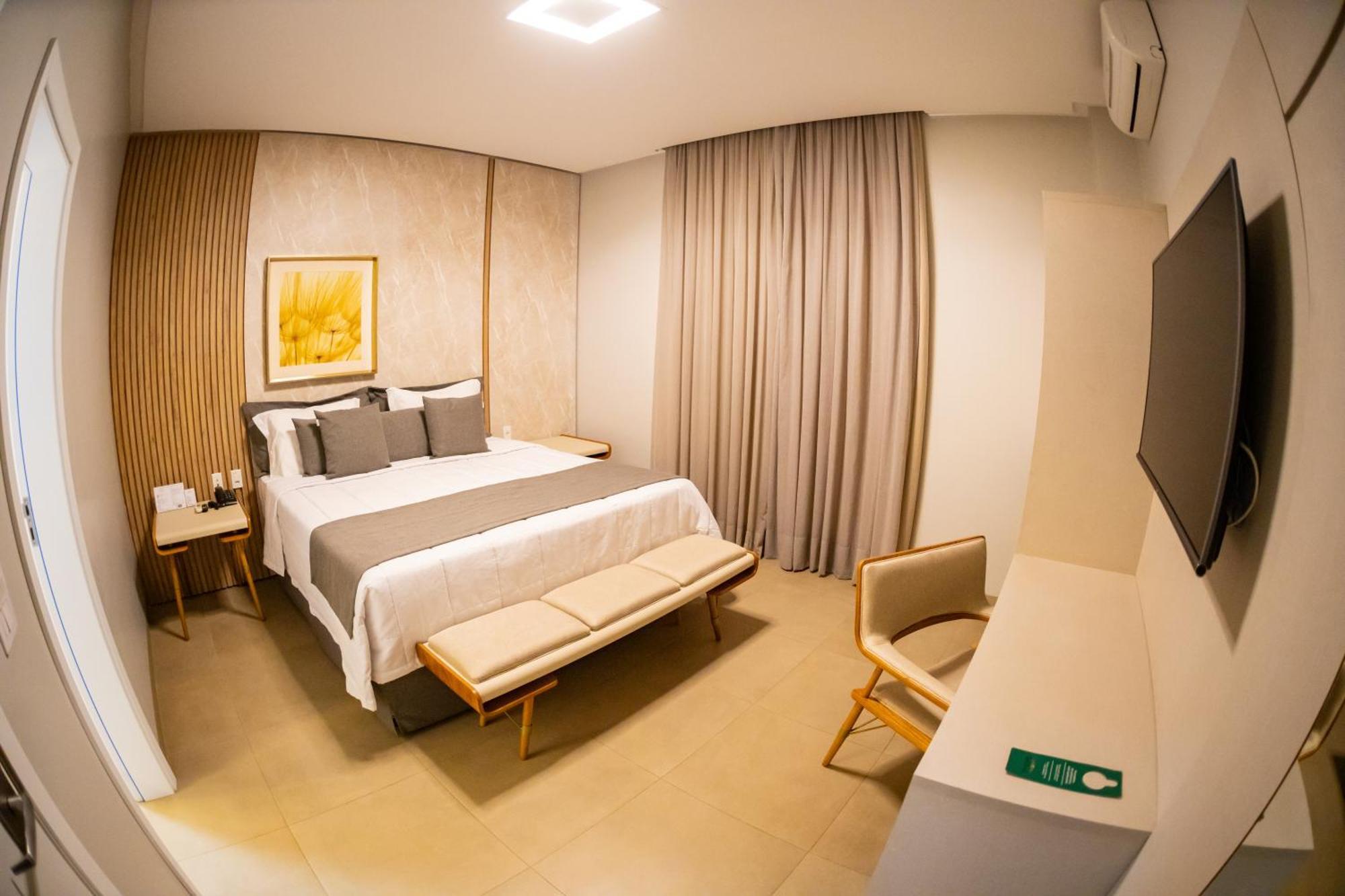 Brii Hotel Araguaina Bagian luar foto