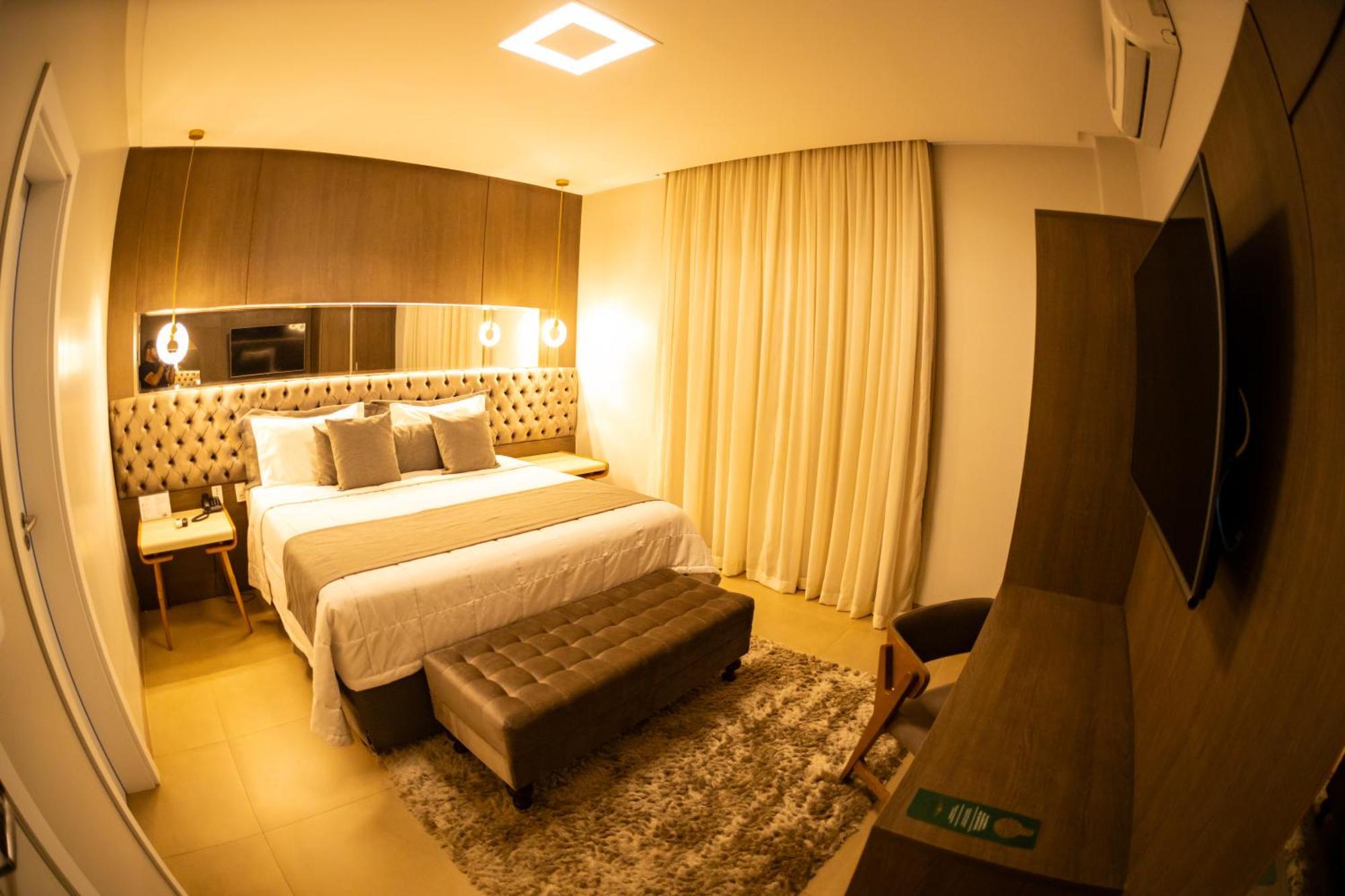 Brii Hotel Araguaina Bagian luar foto
