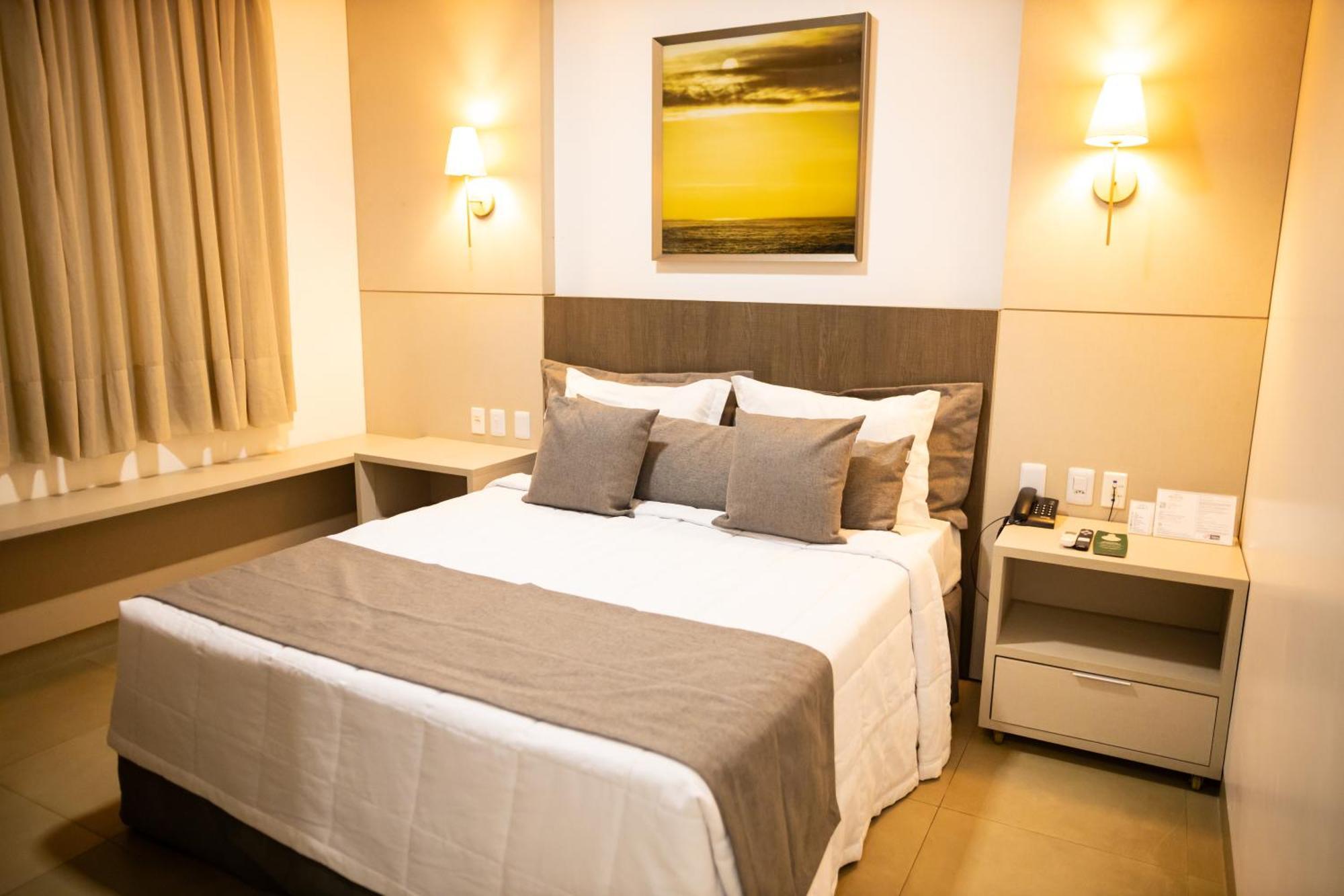 Brii Hotel Araguaina Bagian luar foto